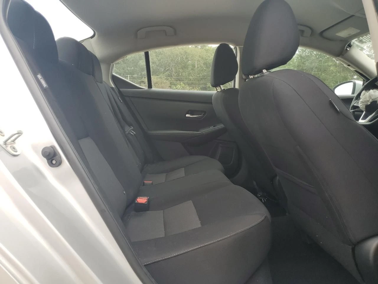 Nissan Sentra  - изображение 10