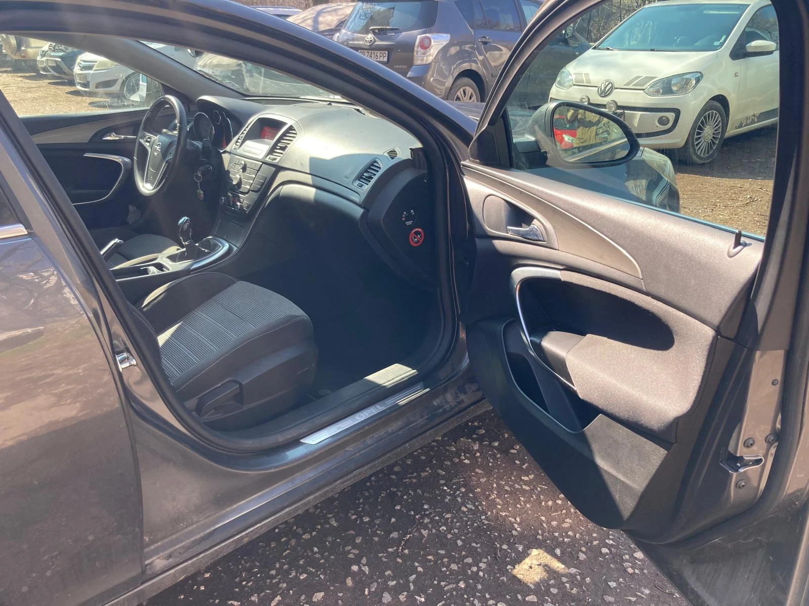 Opel Insignia, снимка 10 - Автомобили и джипове - 53723722