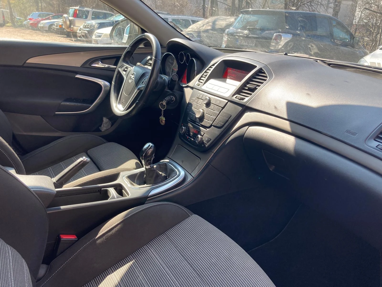 Opel Insignia, снимка 11 - Автомобили и джипове - 53723722