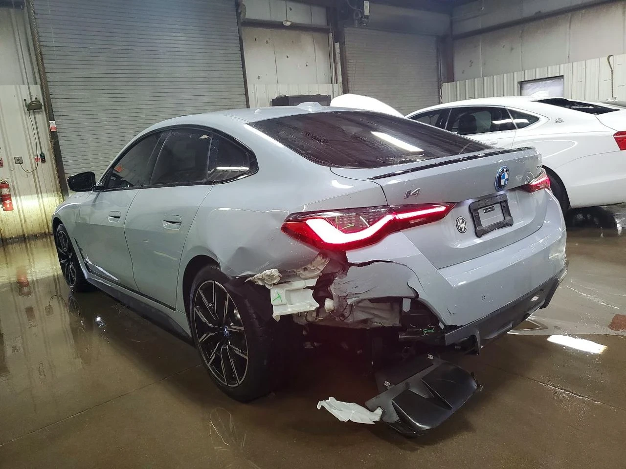 BMW i4 XDRIVE 40, снимка 6 - Автомобили и джипове - 53854008