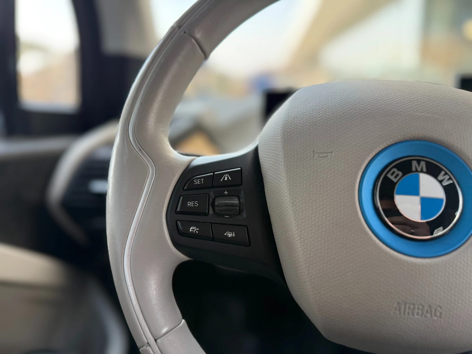 BMW i3 64Ah/22kW 170�.�. ���� �� ���������/�������/���� | Mobile.bg � ����������� 13