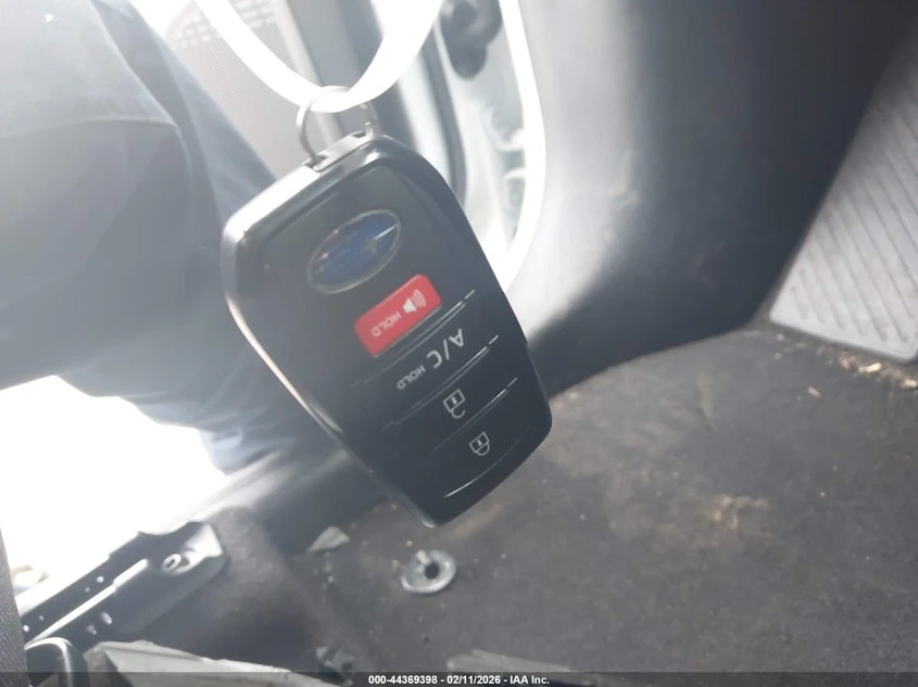 Subaru Solterra Premium, снимка 11 - Автомобили и джипове - 54016772