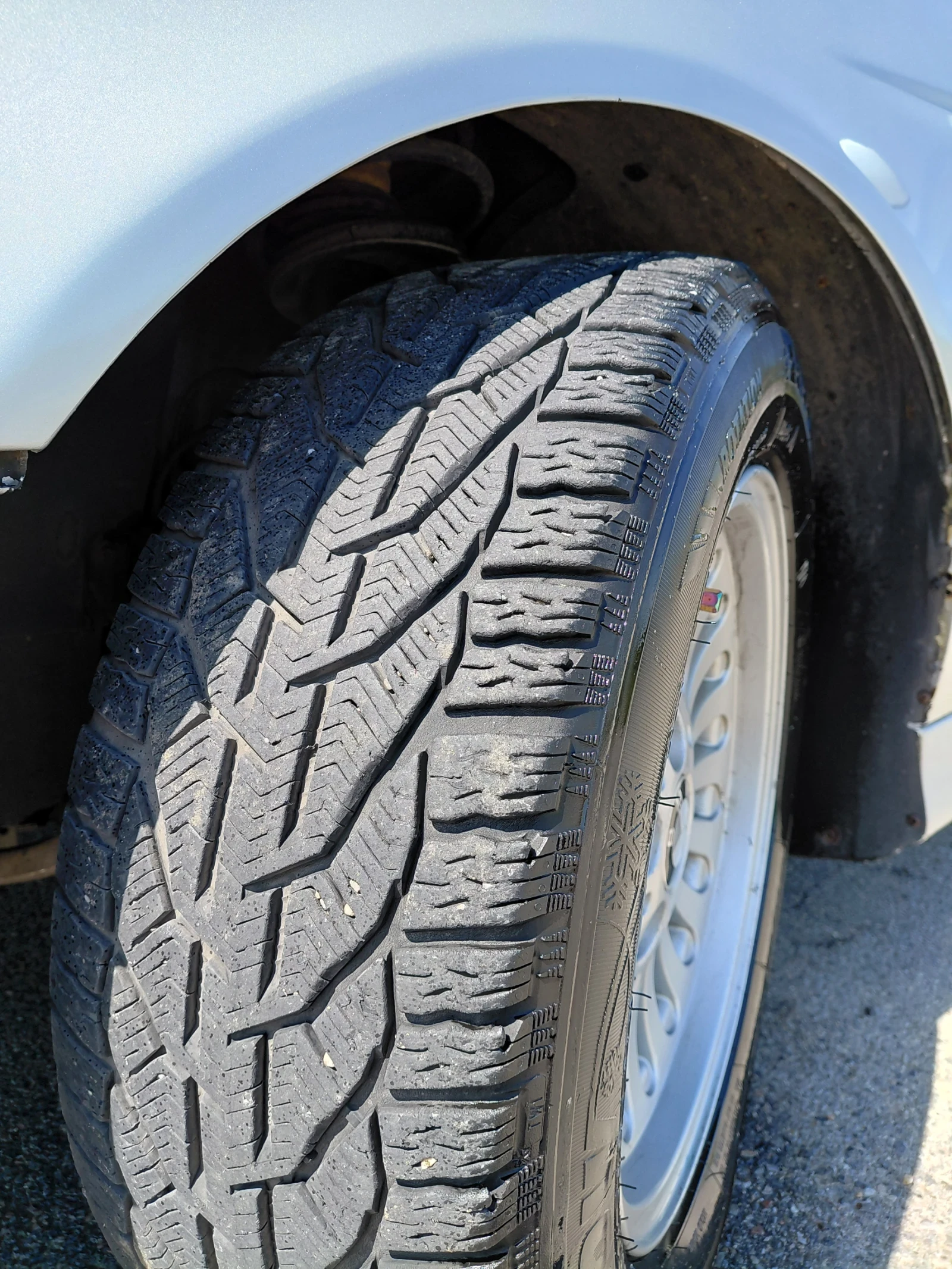 BMW 525, снимка 5 - Автомобили и джипове - 54341083