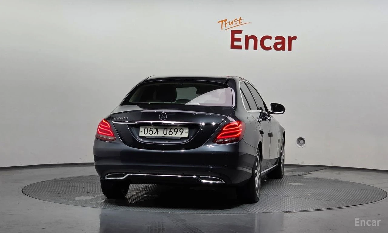 Mercedes-Benz C 220 PANO * HEAD-UP - LEATHER | Mobile.bg � ����������� 4