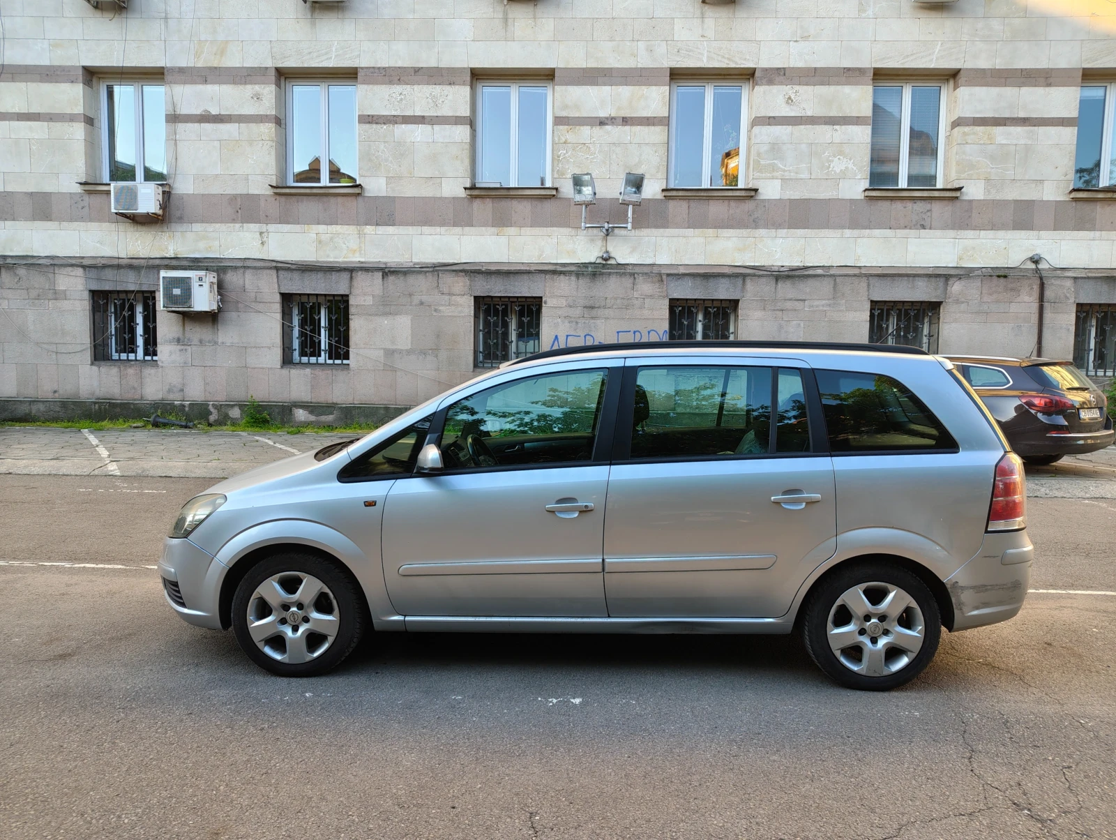 Opel Zafira 2006, снимка 7 - Автомобили и джипове - 54771283