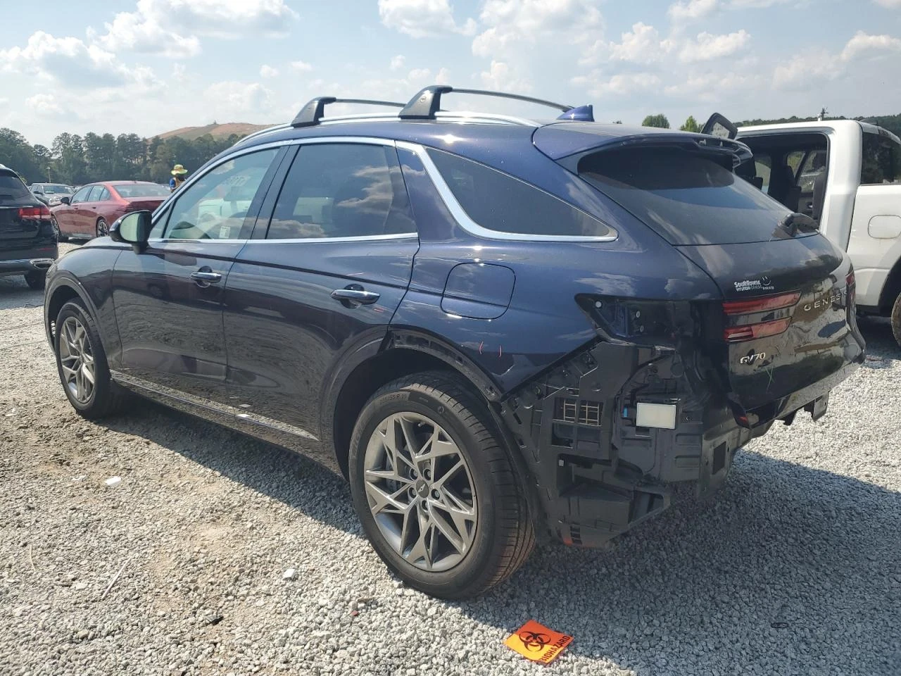 Genesis GV70 Base, снимка 2 - Автомобили и джипове - 54882352