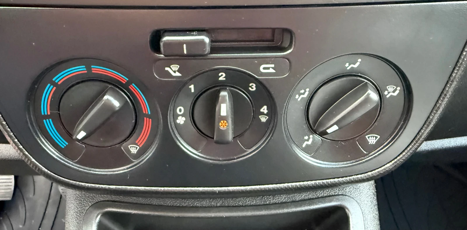 Fiat Fiorino 1.4i/78kc/12.2019г/* Facelift* /Климатик/EURO 6D, снимка 12 - Автомобили и джипове - 55317854