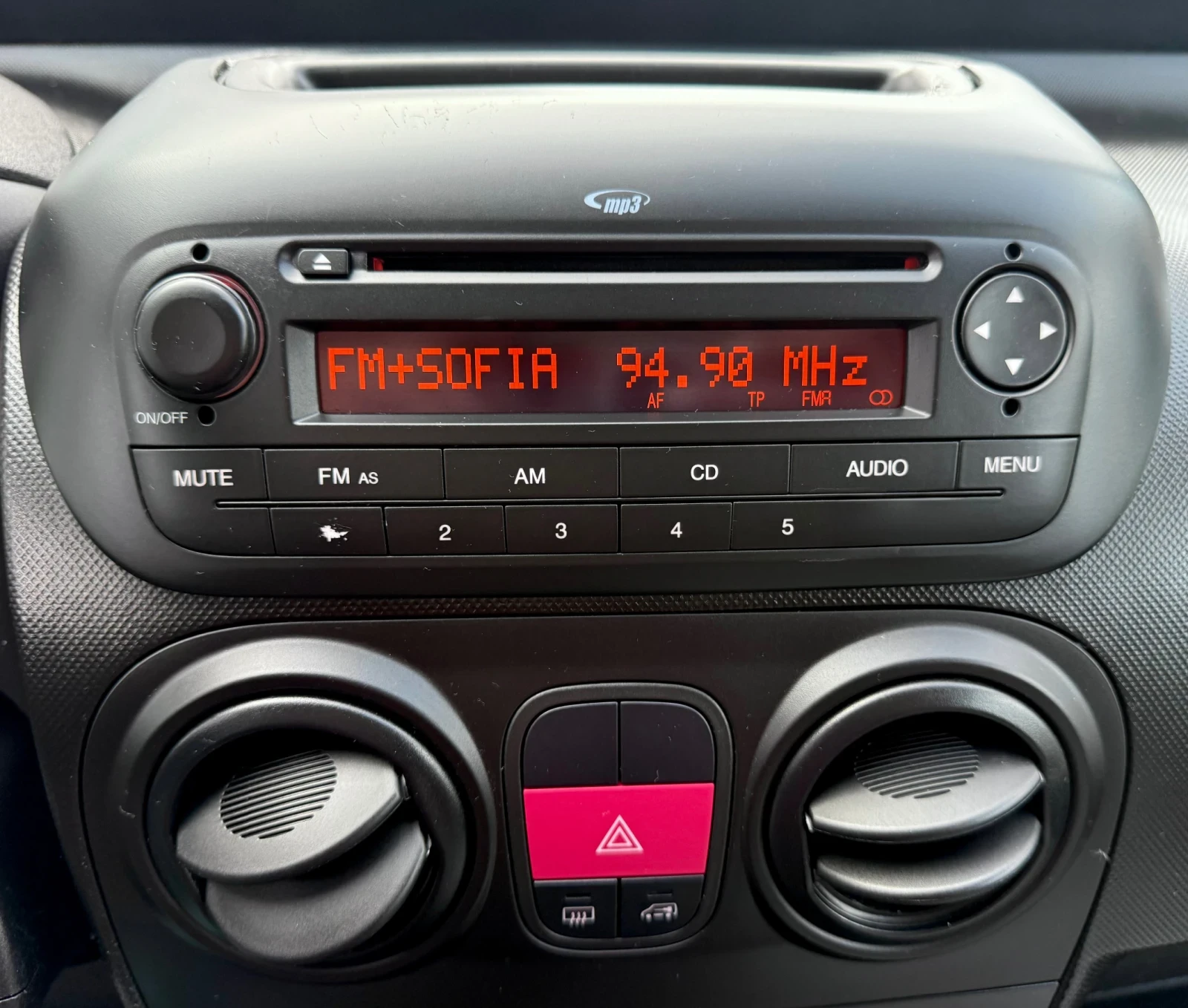 Fiat Fiorino 1.4i/78kc/12.2019г/* Facelift* /Климатик/EURO 6D, снимка 11 - Автомобили и джипове - 55317854