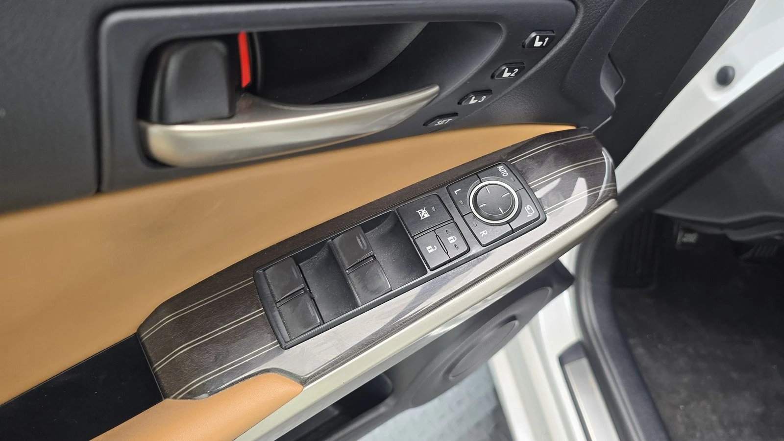 Lexus IS ���* ������� �����* BLIND SPOT* ������ ���� | Mobile.bg � ����������� 14