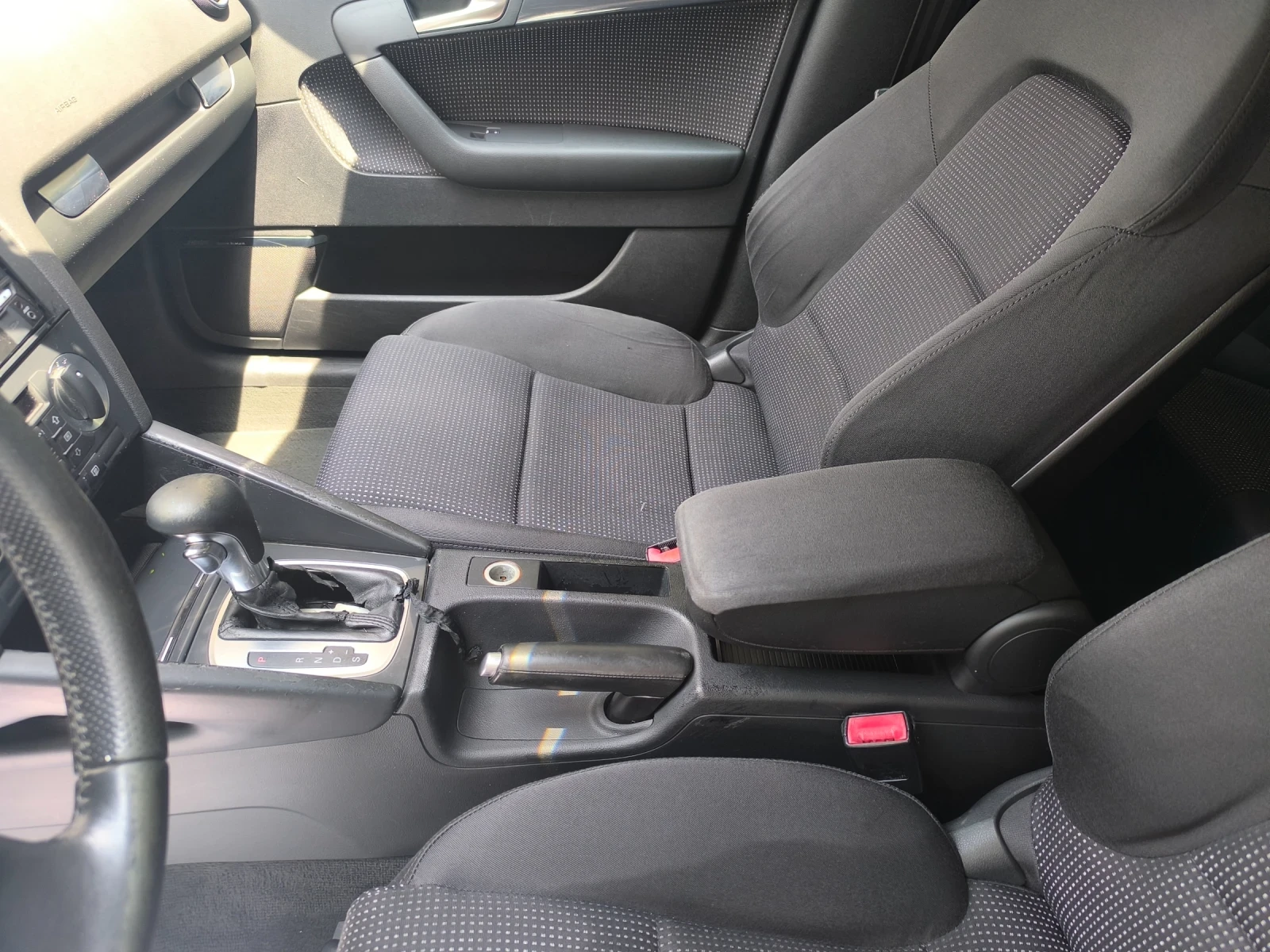 Audi A3 2, 0tdi Avtomat, Sportbac 170k.s, снимка 11 - Автомобили и джипове - 55365519