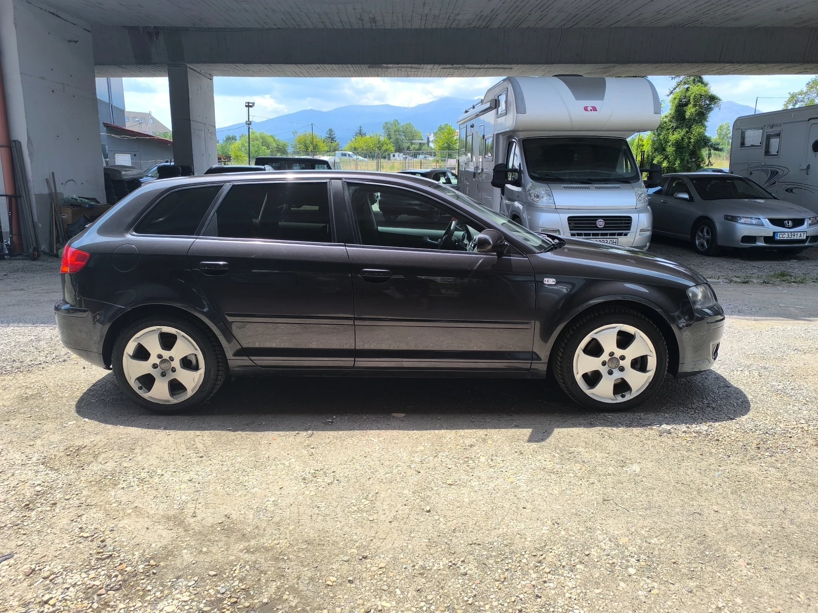 Audi A3 2, 0tdi Avtomat, Sportbac 170k.s, снимка 8 - Автомобили и джипове - 55365519