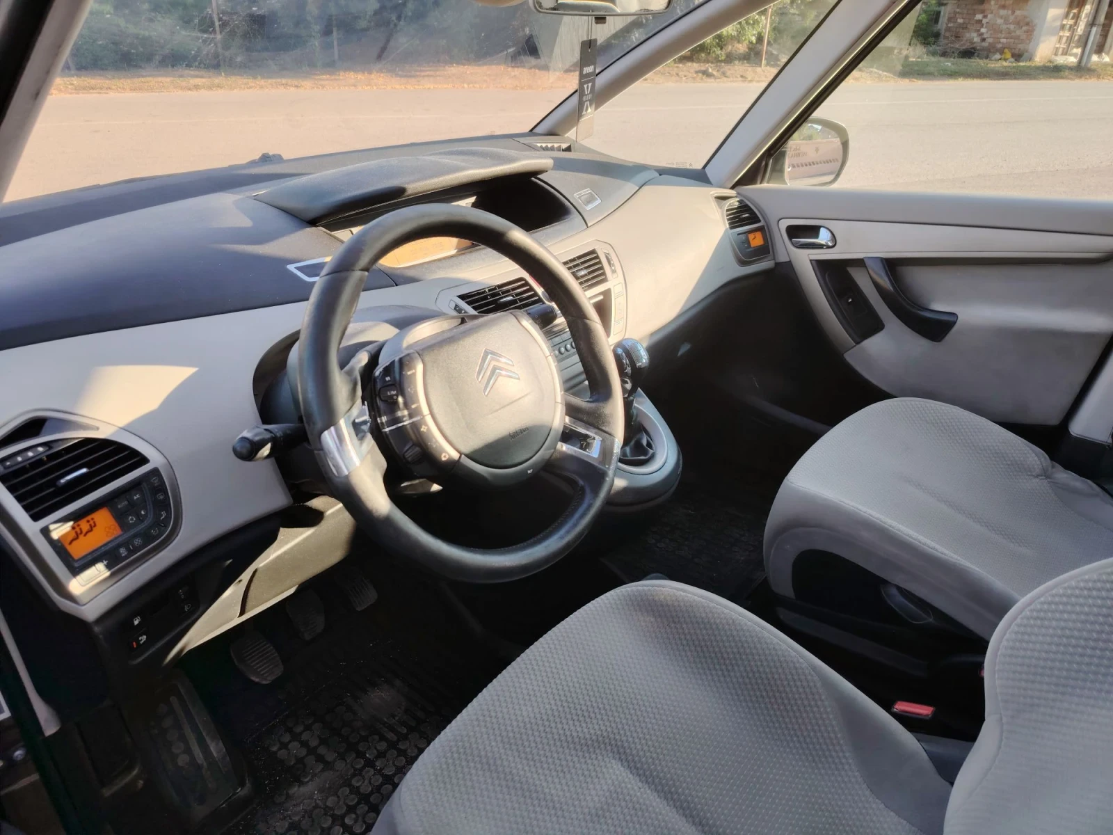 Citroen C4 Picasso, снимка 5 - Автомобили и джипове - 55605745
