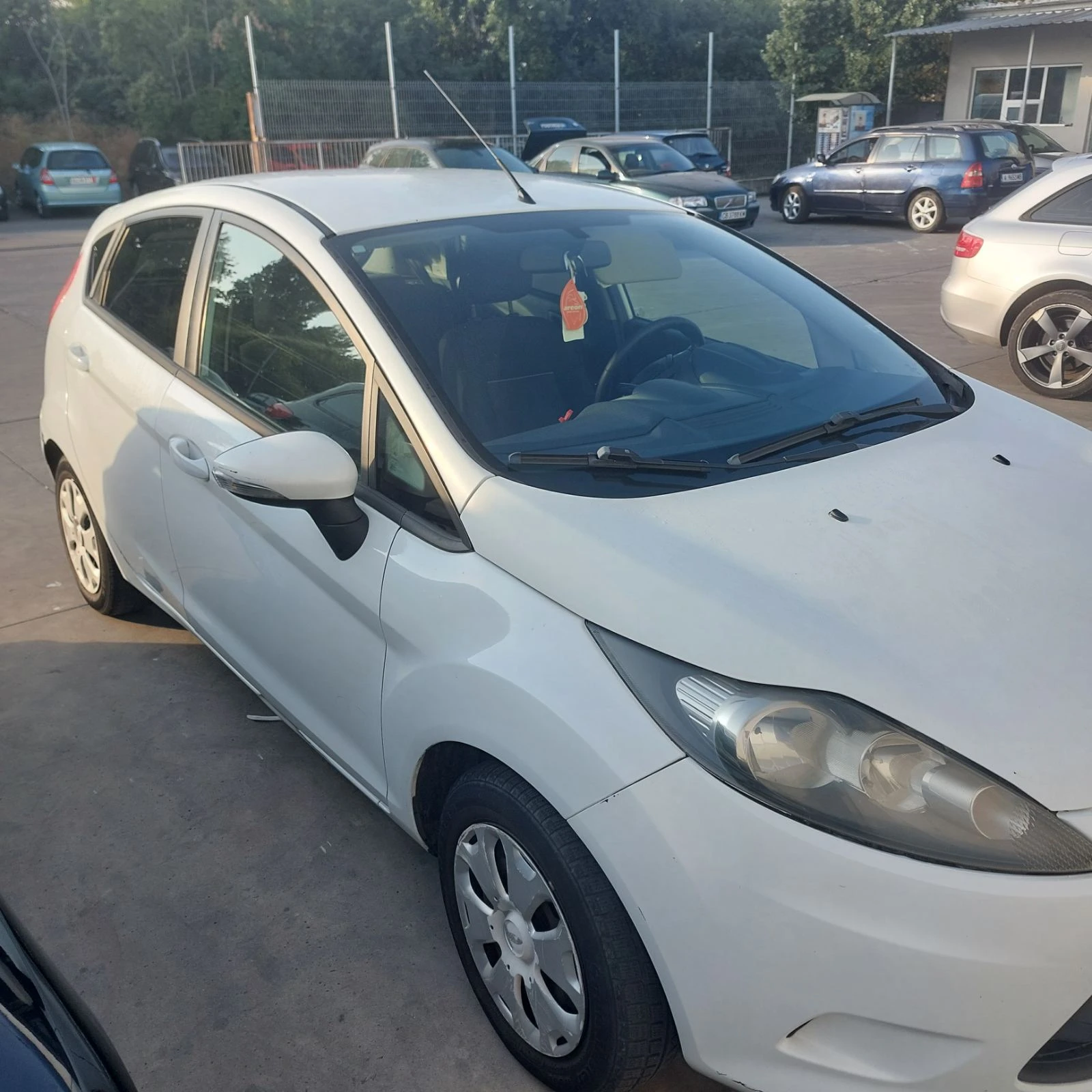 Ford Fiesta 1.2, снимка 3 - Автомобили и джипове - 55783776