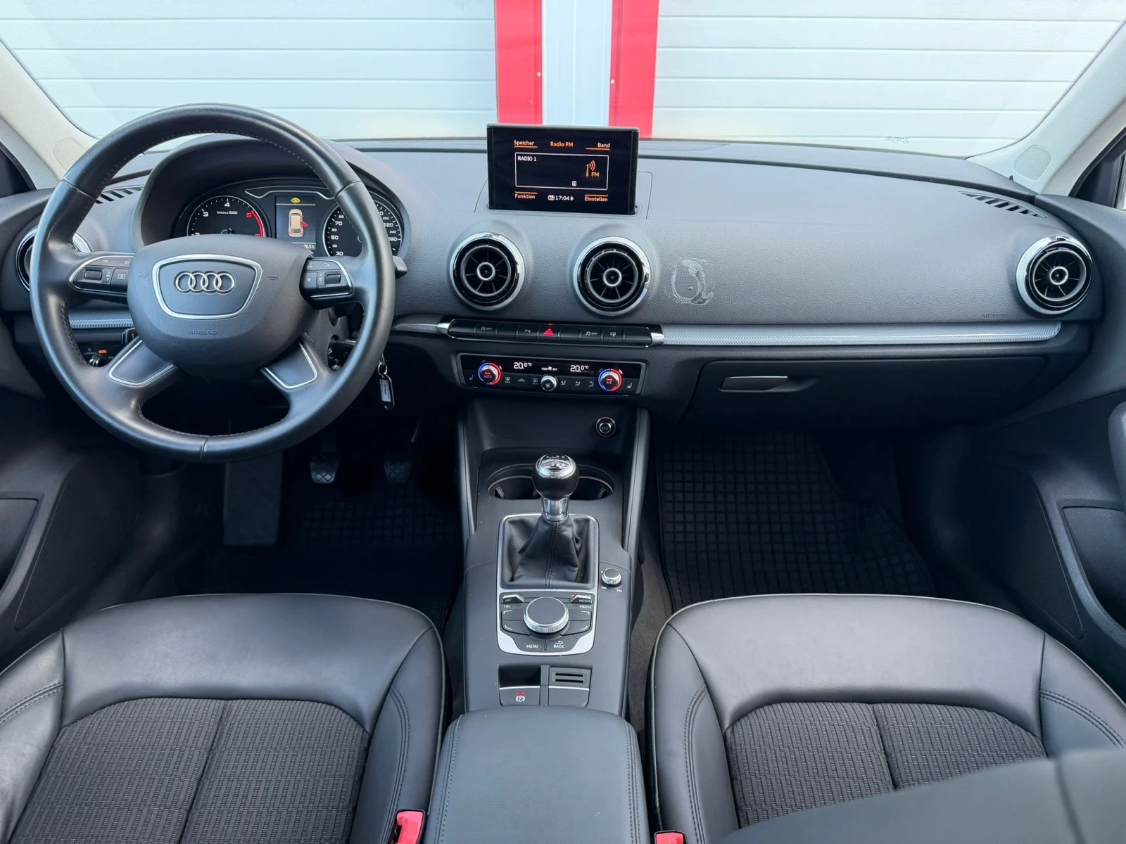 Audi A3 1.6TDI SPORTBACK NAVI KLIMATRONIK EVRO 6B ЛИЗИНГ!!, снимка 11 - Автомобили и джипове - 55848784