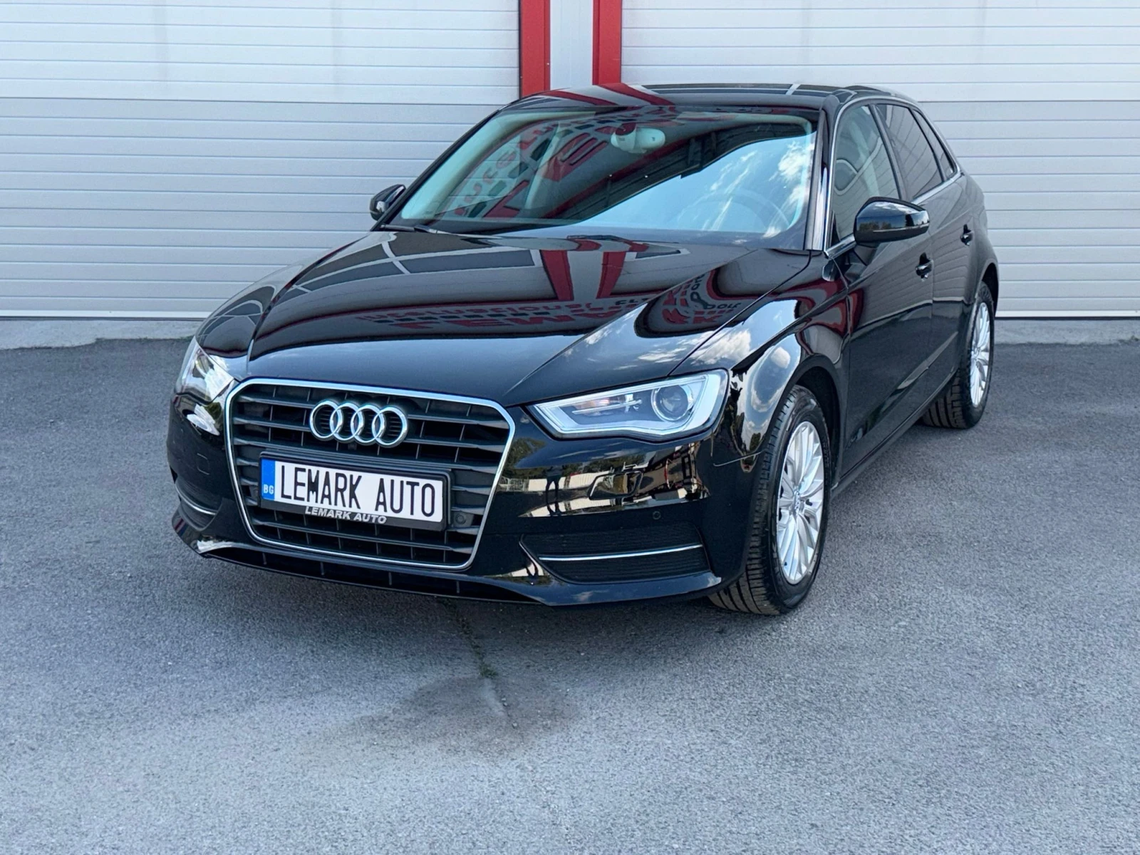 Audi A3 1.6TDI SPORTBACK NAVI KLIMATRONIK EVRO 6B ЛИЗИНГ!!, снимка 2 - Автомобили и джипове - 55848784