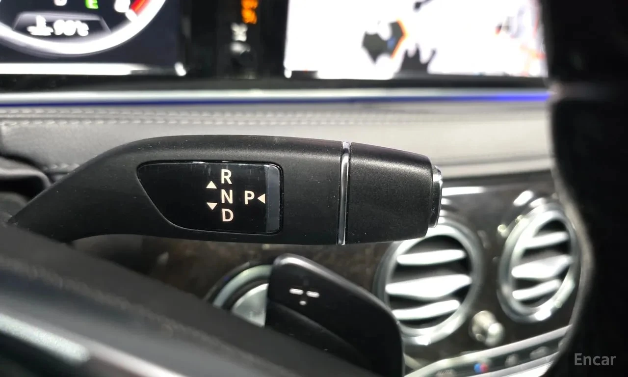 Mercedes-Benz S 400 400L 4MATIC/ХЕДЪП/ОБДУХ/ДИСТР/МАСАЖИ/ТВ/, снимка 9 - Автомобили и джипове - 55903232