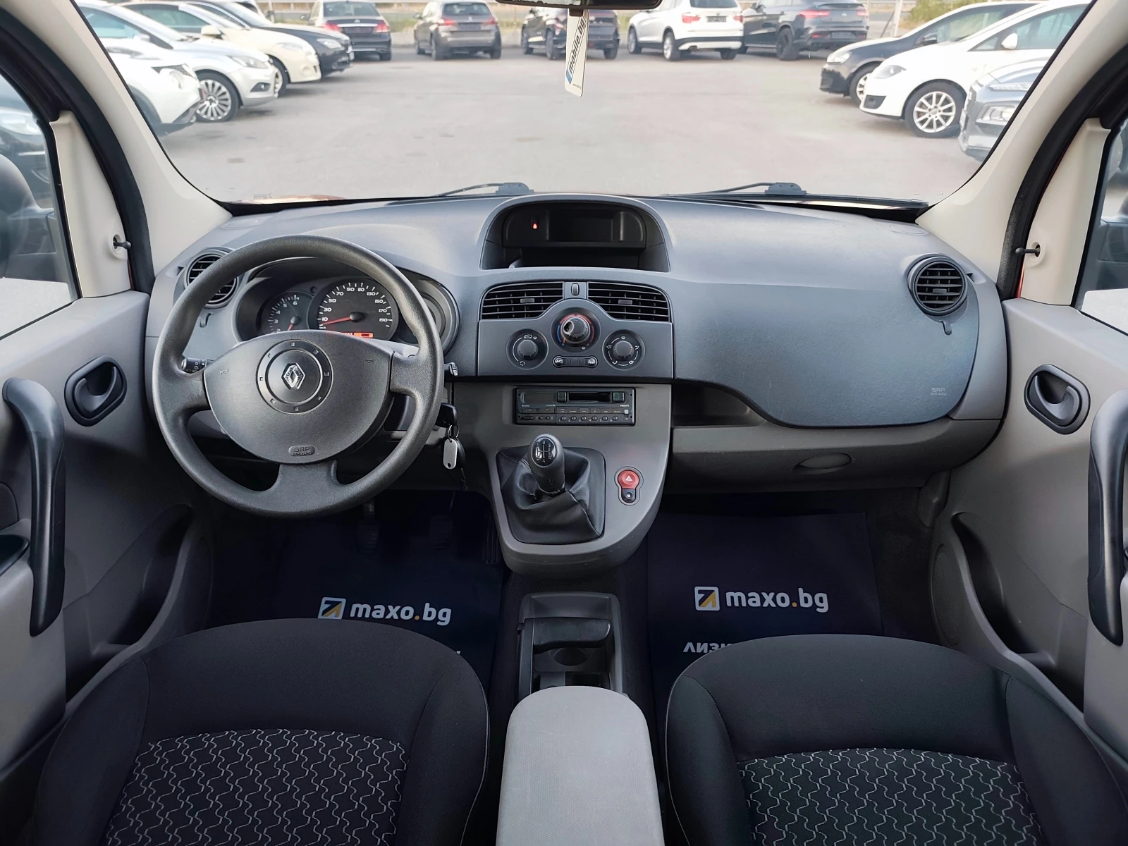 Renault Kangoo 1.5DCI КЛИМАТИК, снимка 12 - Автомобили и джипове - 56014671