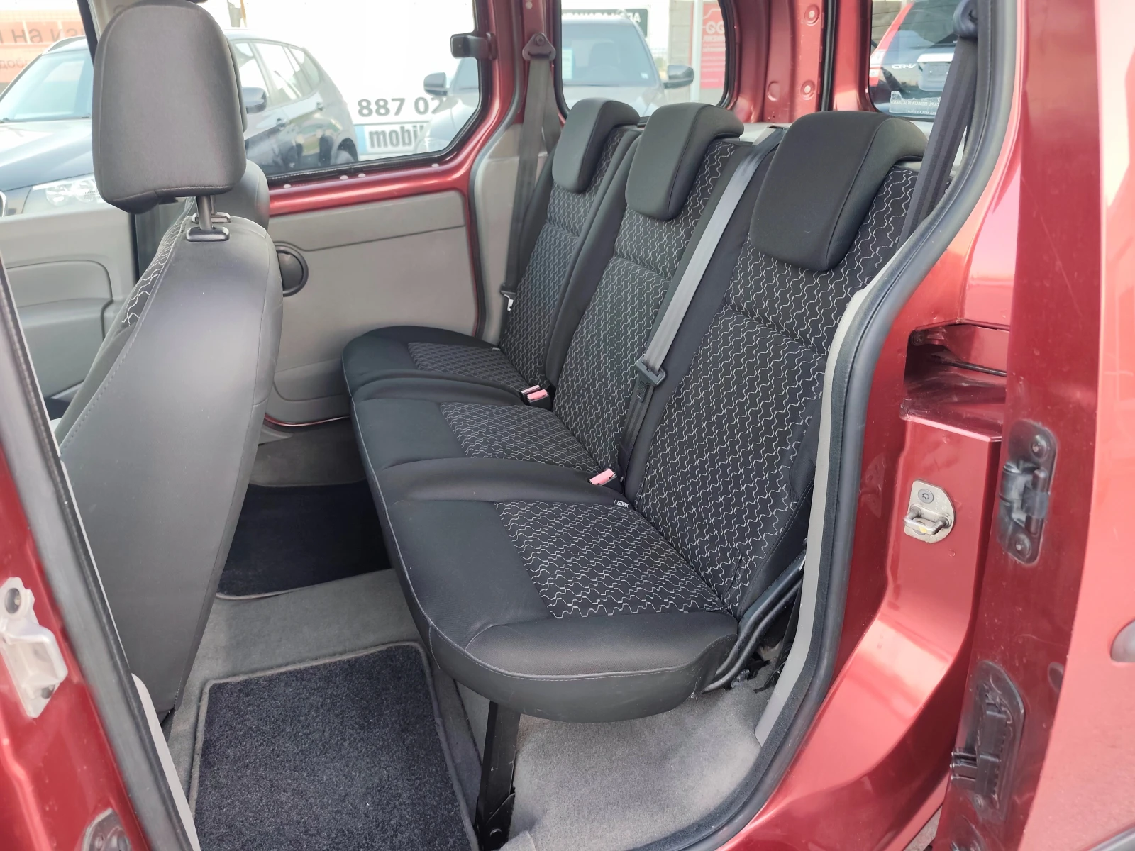 Renault Kangoo 1.5DCI КЛИМАТИК, снимка 9 - Автомобили и джипове - 56014671