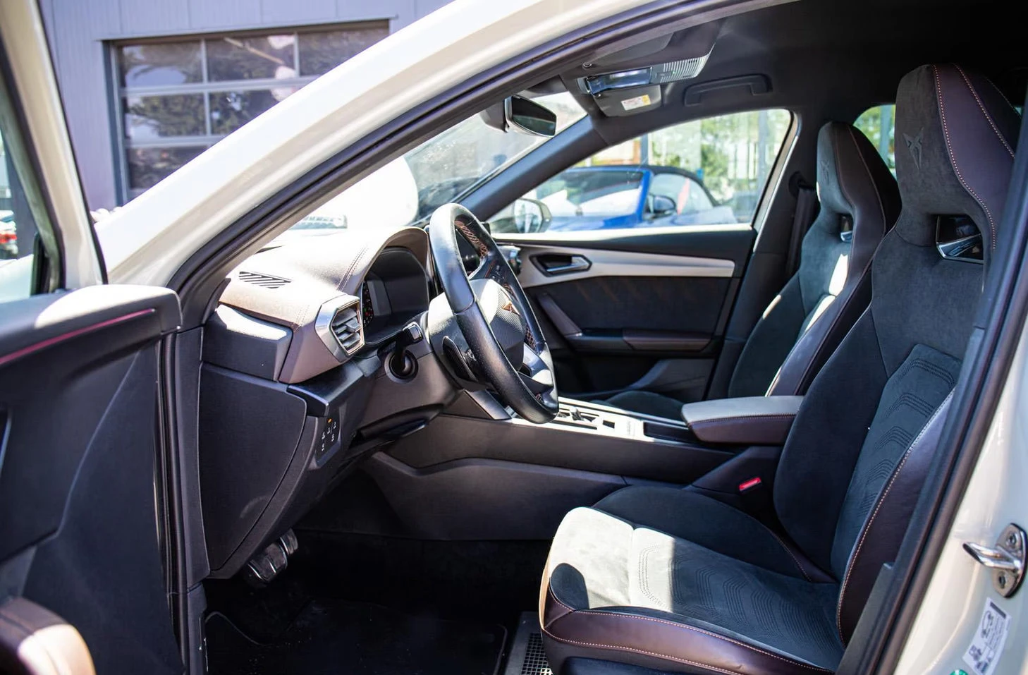 Cupra Formentor VZ5/390HP/TAIGAGREY/4DRIVE/MATRIX/ACC/360/BEA/970z | Mobile.bg � ����������� 13