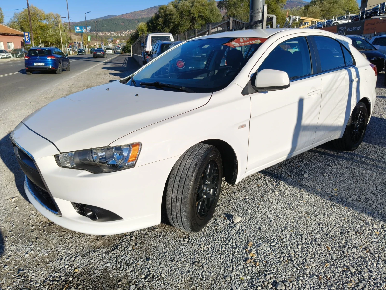 Mitsubishi Lancer 1.5i, снимка 3 - Автомобили и джипове - 56585169