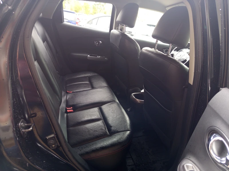 Nissan Juke 1.6 i 4 × 4 Tekna, снимка 8 - Автомобили и джипове - 51936741