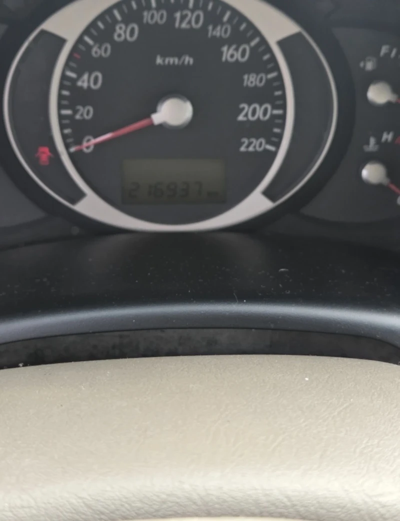 Hyundai Tucson, снимка 8 - Автомобили и джипове - 53329255