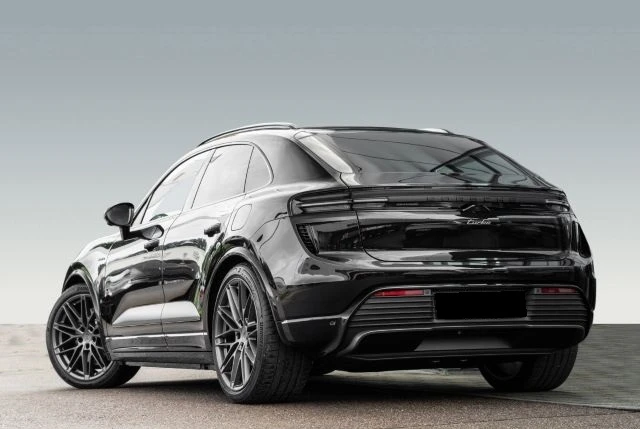 Porsche Macan Turbo = NEW= Off-Road Design Гаранция - изображение 3