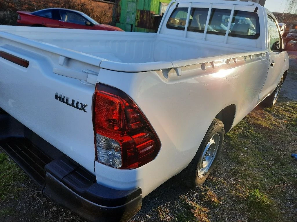 Toyota Hilux 2.5 TDI  PIKAP - изображение 8