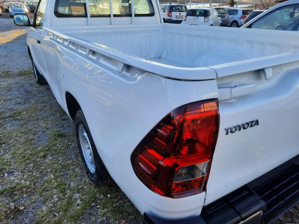 Toyota Hilux 2.5 TDI  PIKAP - изображение 9