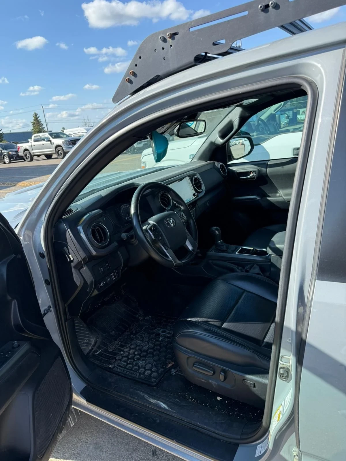 Toyota Tacoma DOUBLE CAB - изображение 6