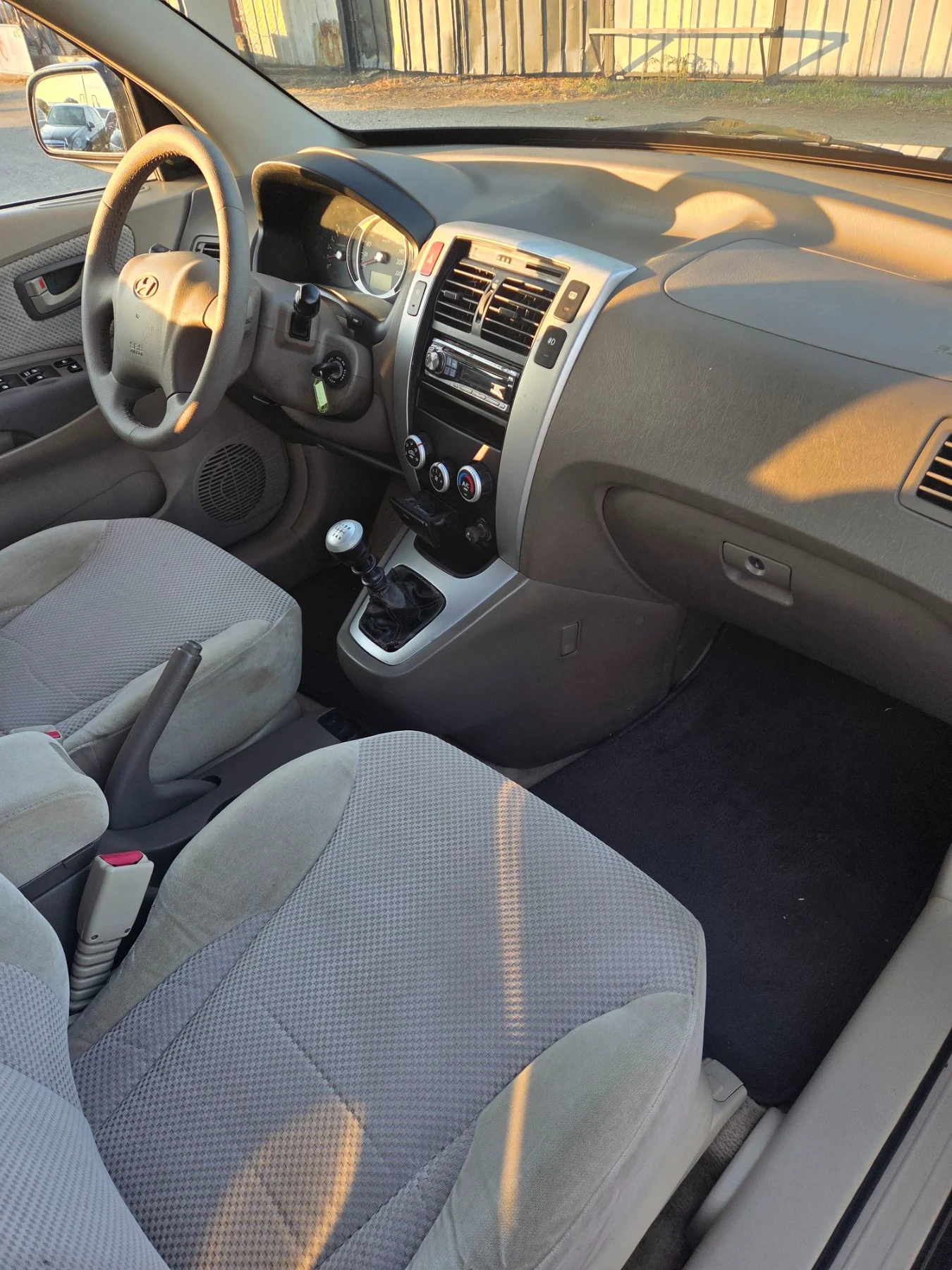 Hyundai Tucson, снимка 11 - Автомобили и джипове - 55604003