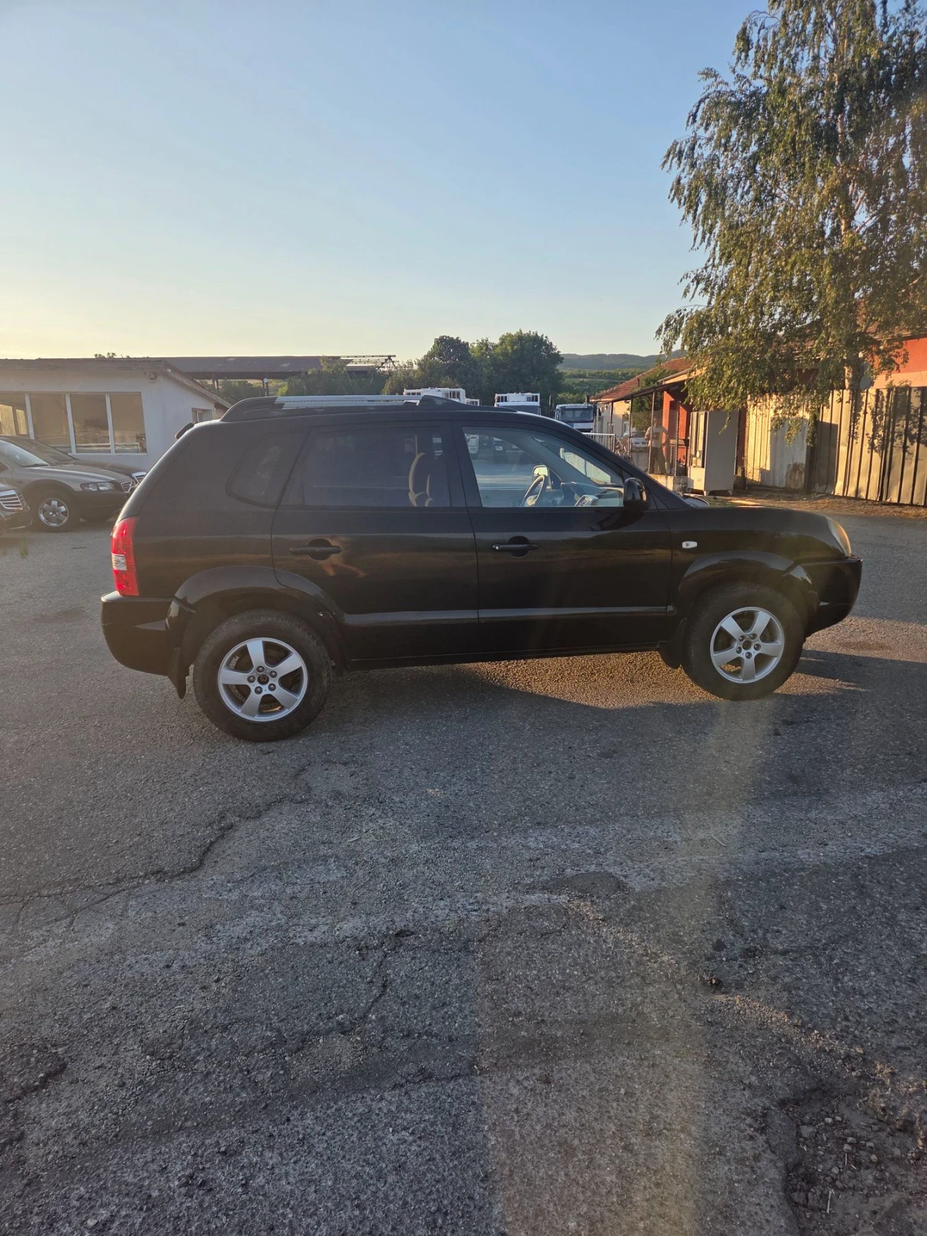 Hyundai Tucson, снимка 2 - Автомобили и джипове - 55604003