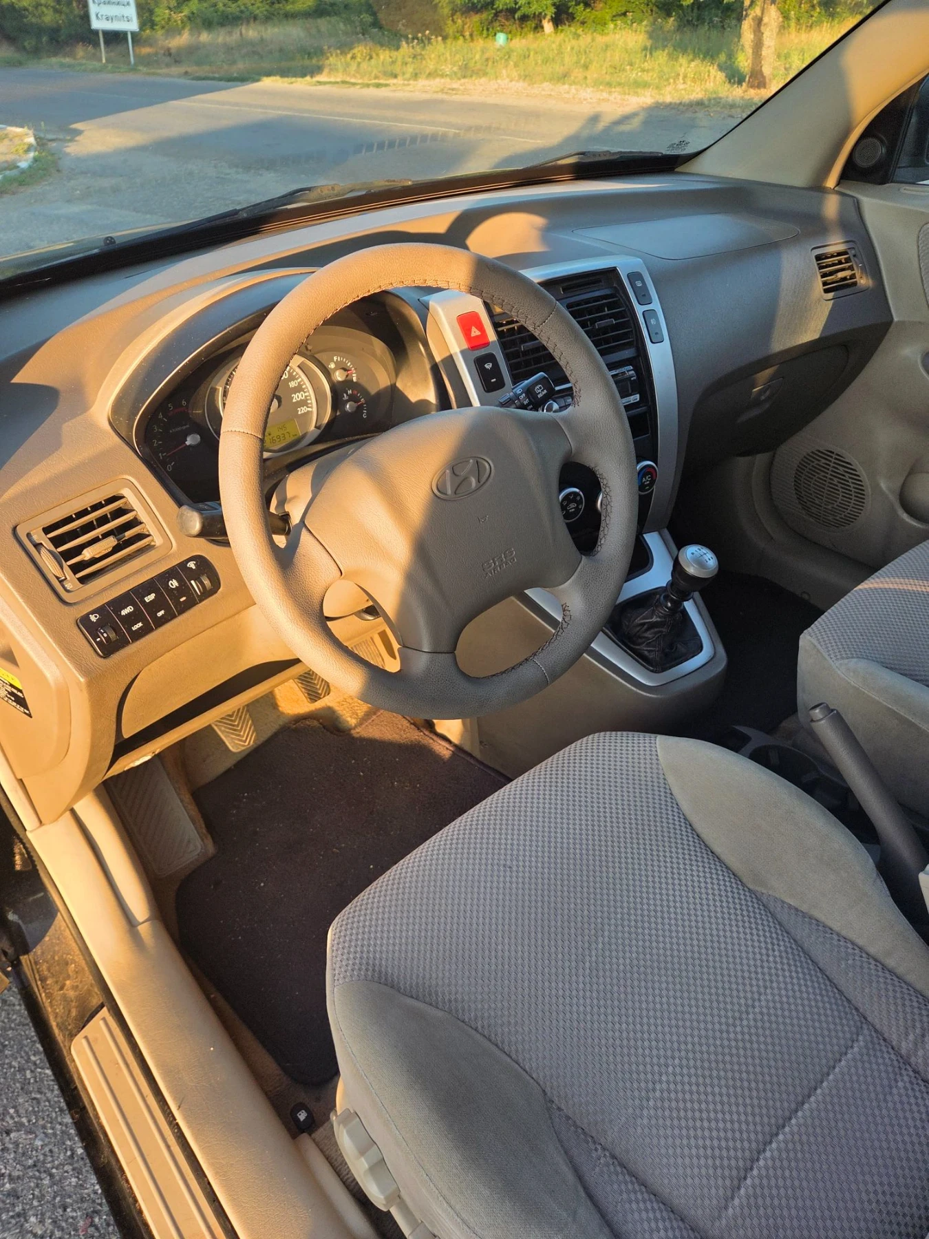 Hyundai Tucson, снимка 10 - Автомобили и джипове - 55604003