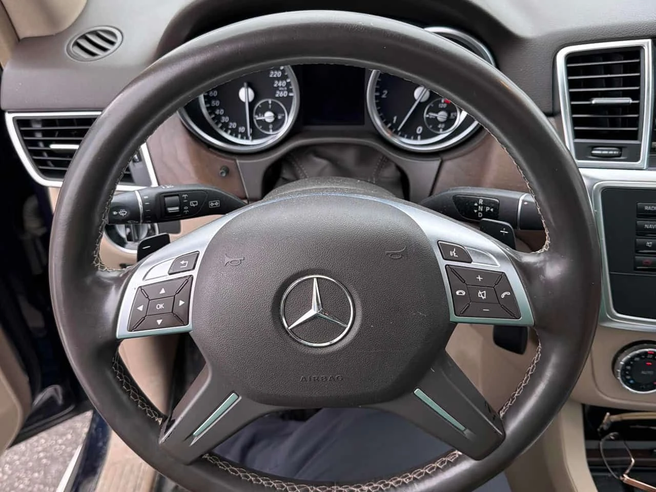 Mercedes-Benz ML 350 * BlueTEC * CARFAX * ОТ ПРЕДСТАВИТЕЛСТВО, снимка 11 - Автомобили и джипове - 53714061