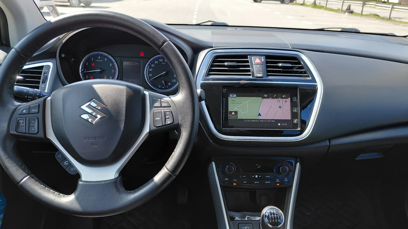 Suzuki SX4 S-Cross 1.4i, снимка 3 - Автомобили и джипове - 54098861