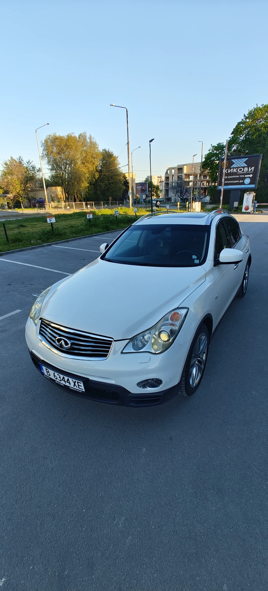Infiniti Ex30 D SWISS 4x4 , снимка 10 - Автомобили и джипове - 54342710