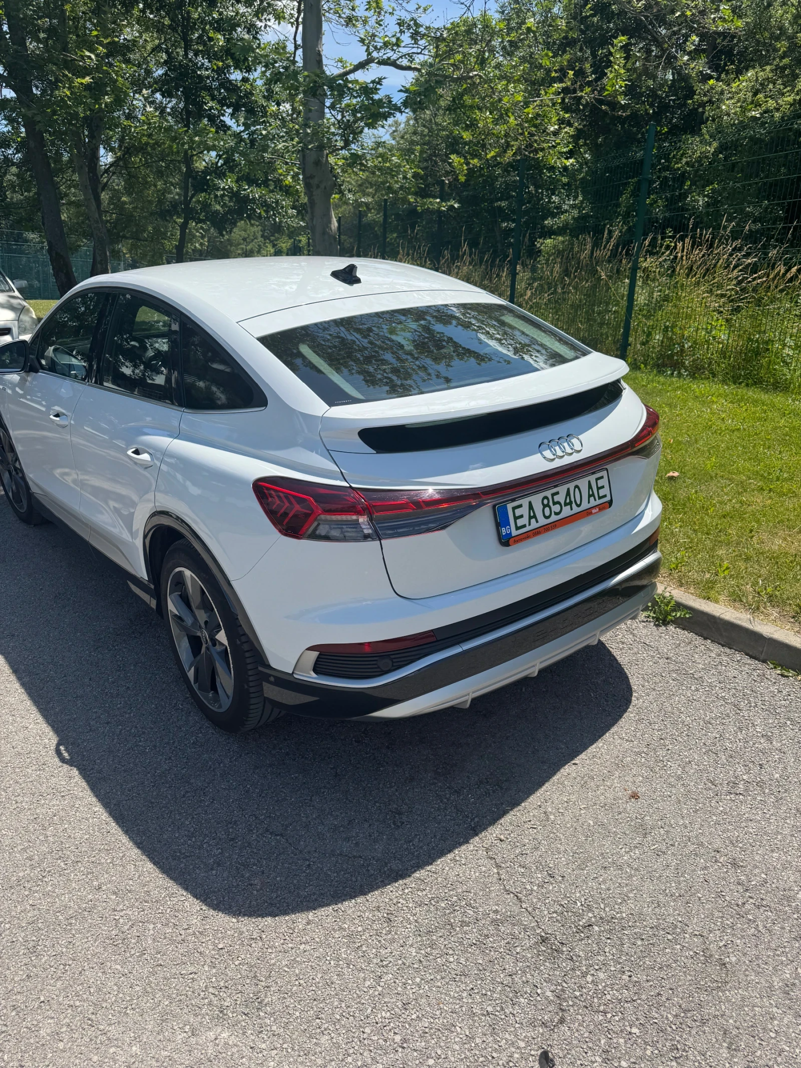 Audi Q4 E-TRON, снимка 3 - Автомобили и джипове - 54985662