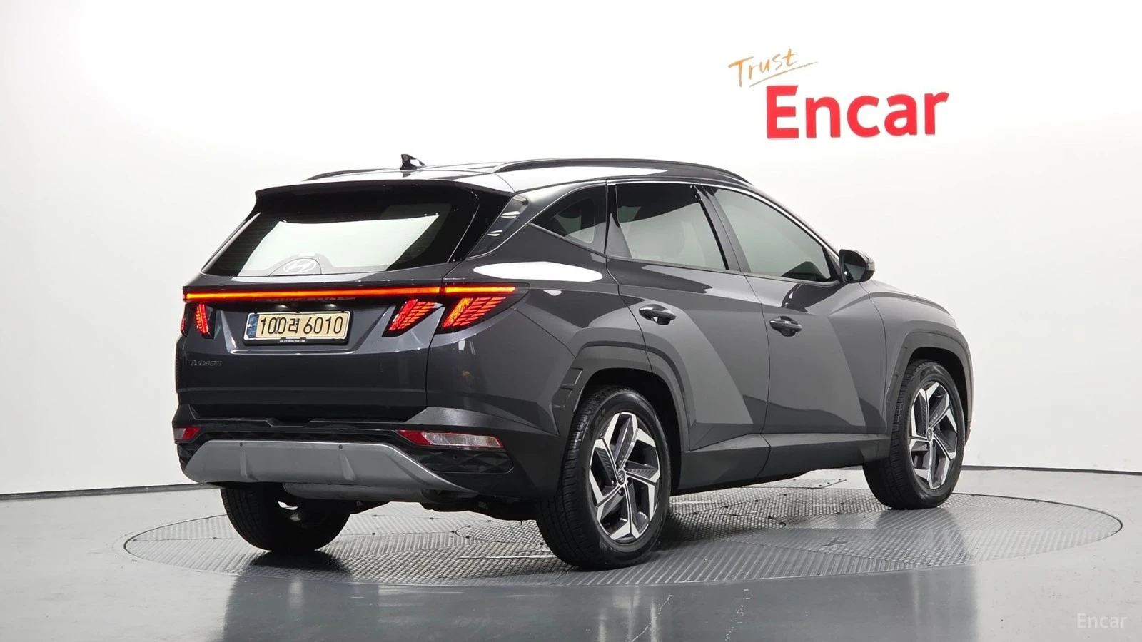Hyundai Tucson INSPIRATION/DRIVE-ASSISTS/REAR-VIEW/, снимка 3 - Автомобили и джипове - 55434201