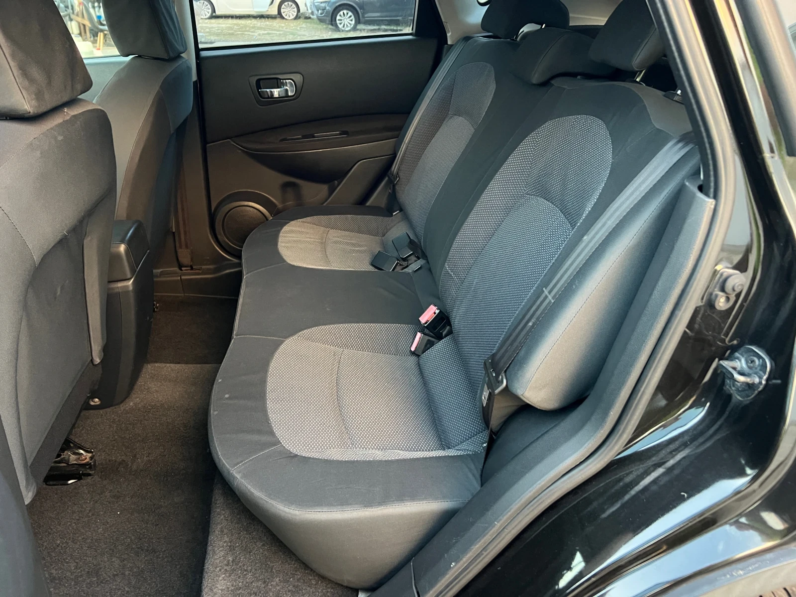 Nissan Qashqai 1.5DCI-109к.с./ Мултиволан/ 6скорости/ Климатик, снимка 12 - Автомобили и джипове - 55729517