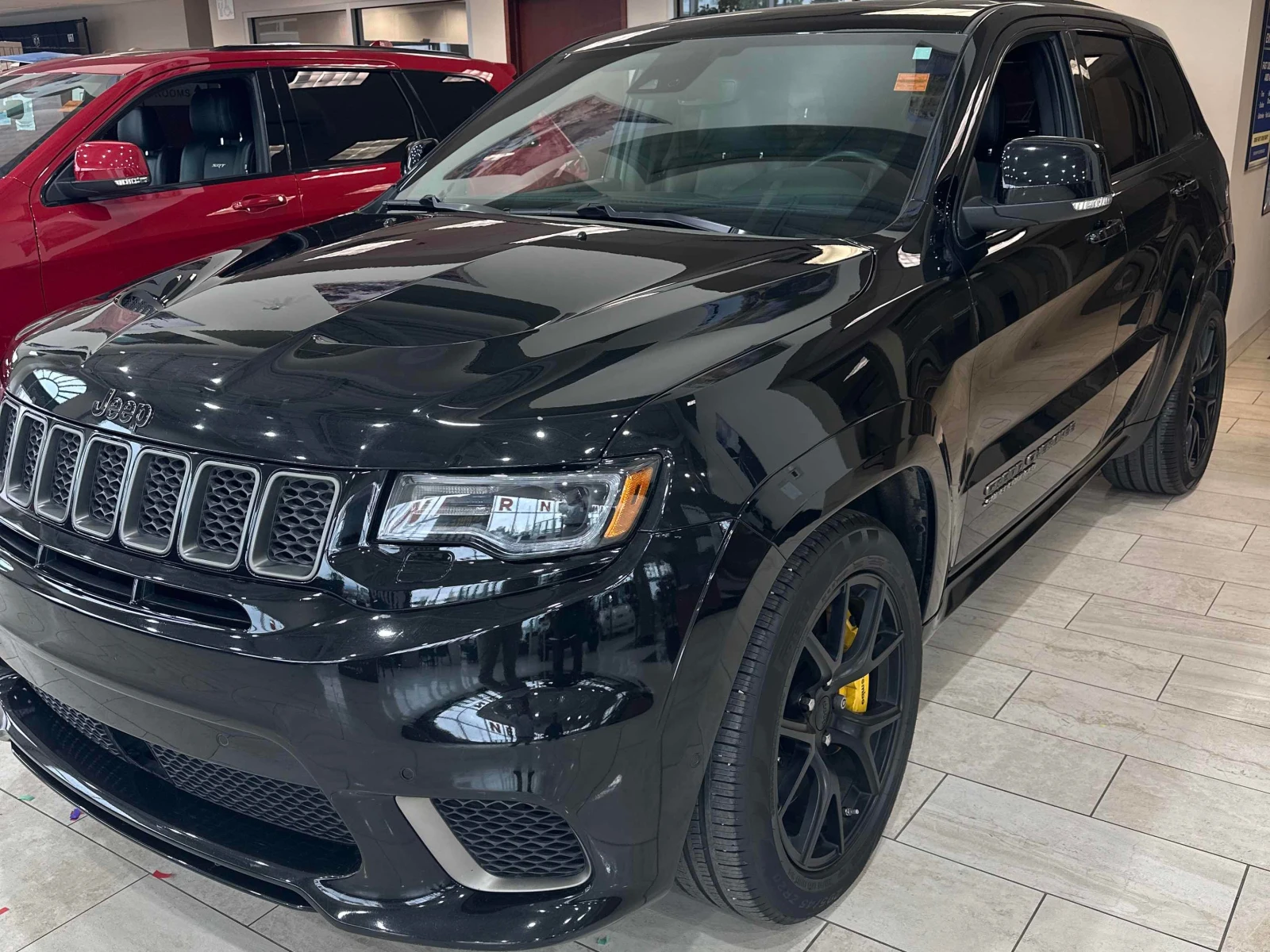 Jeep Grand cherokee TRACKHAWK * Един собственик * От представителство 