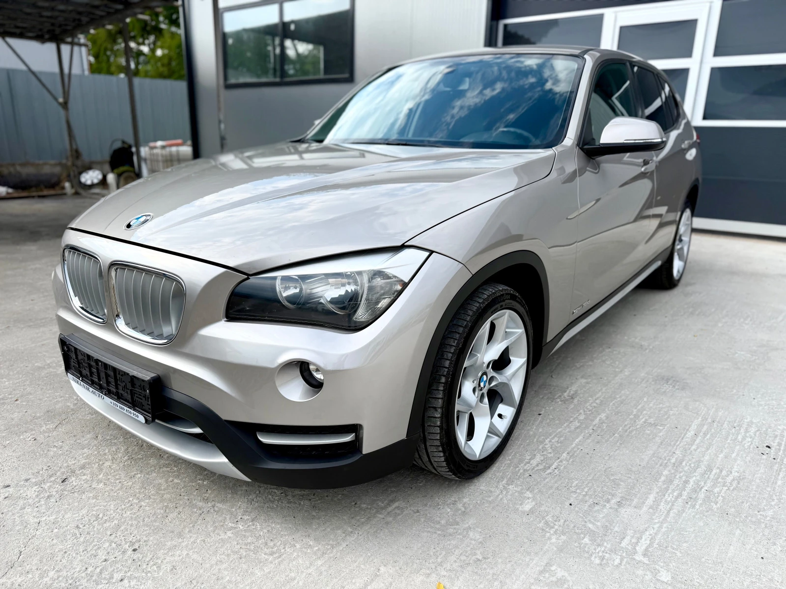 BMW X1 2.0d FACE/AVTOMAT, снимка 3 - Автомобили и джипове - 56165581