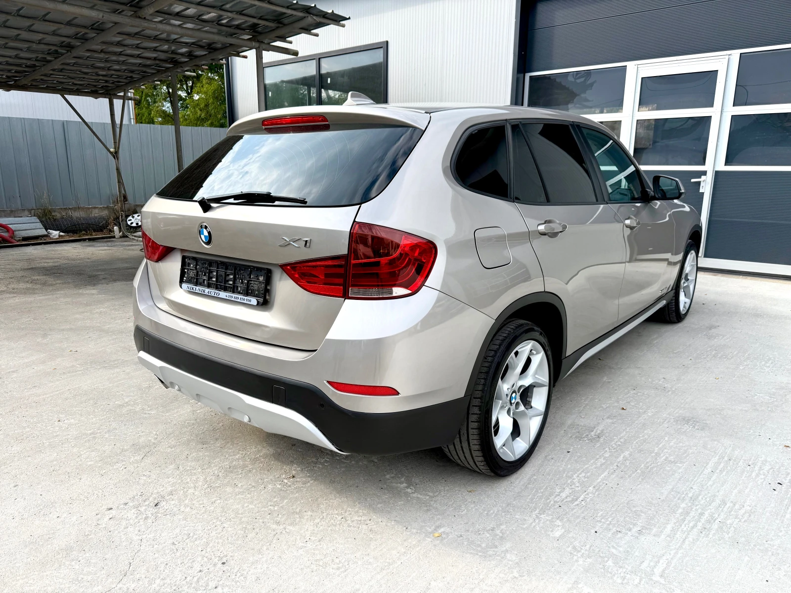 BMW X1 2.0d FACE/AVTOMAT, снимка 7 - Автомобили и джипове - 56165581