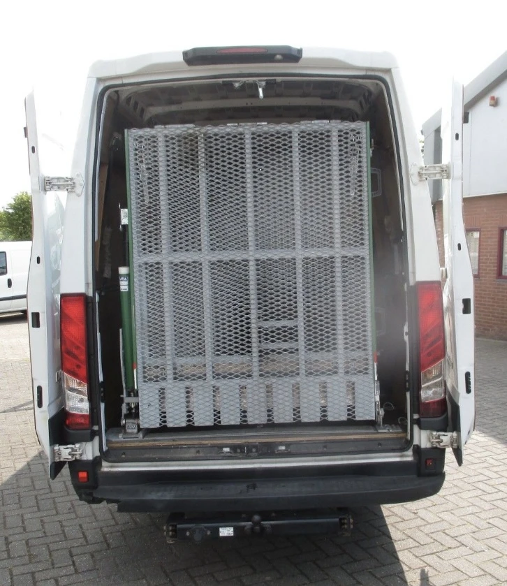 Iveco 35c18 3.0L* 5.20м XXXL* РАМПА+ ЛЕБЕДКА* КЛИМА* до3.5т N1 - изображение 5