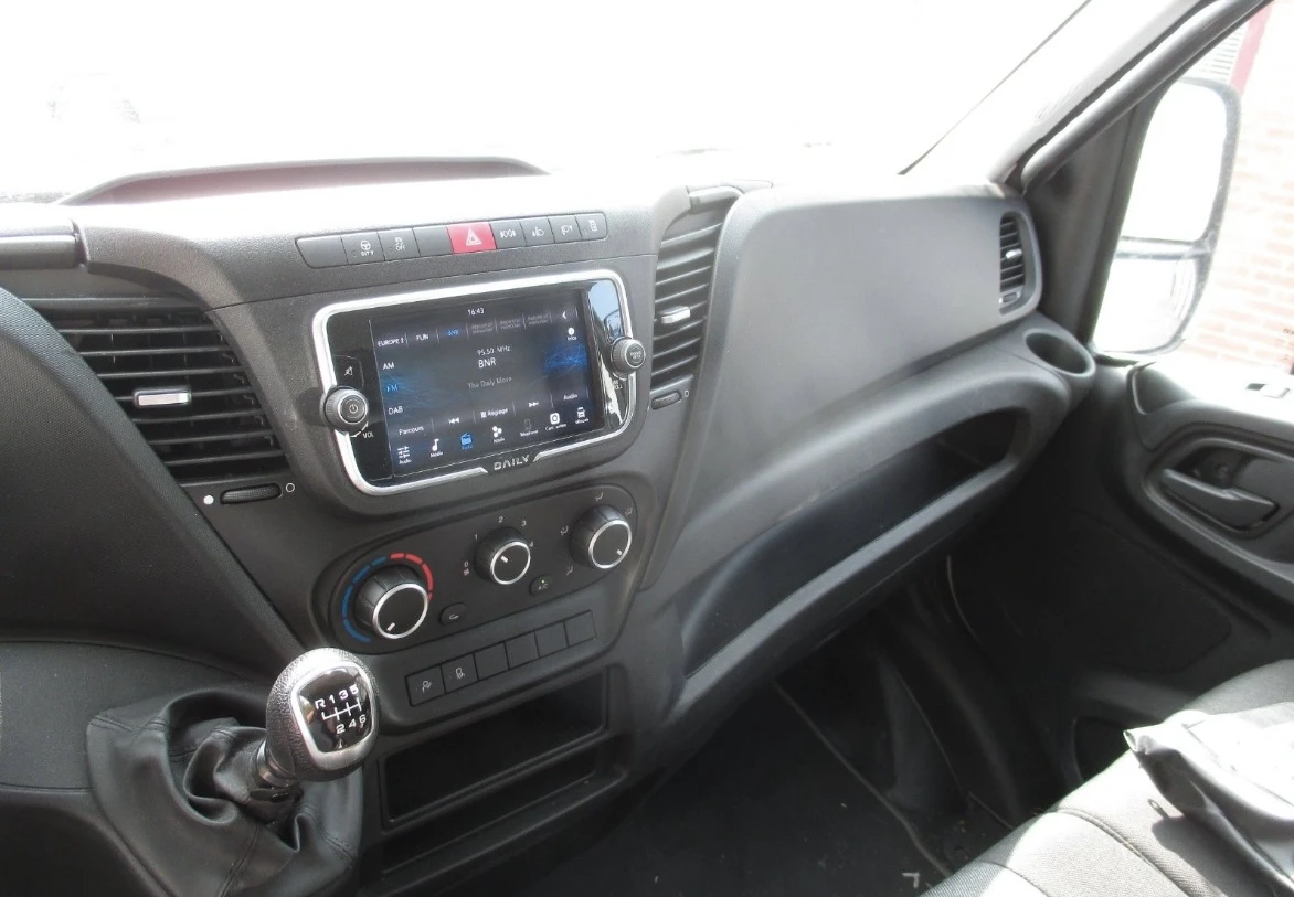 Iveco 35c18 3.0L* 5.20м XXXL* РАМПА+ ЛЕБЕДКА* КЛИМА* до3.5т N1 - изображение 10