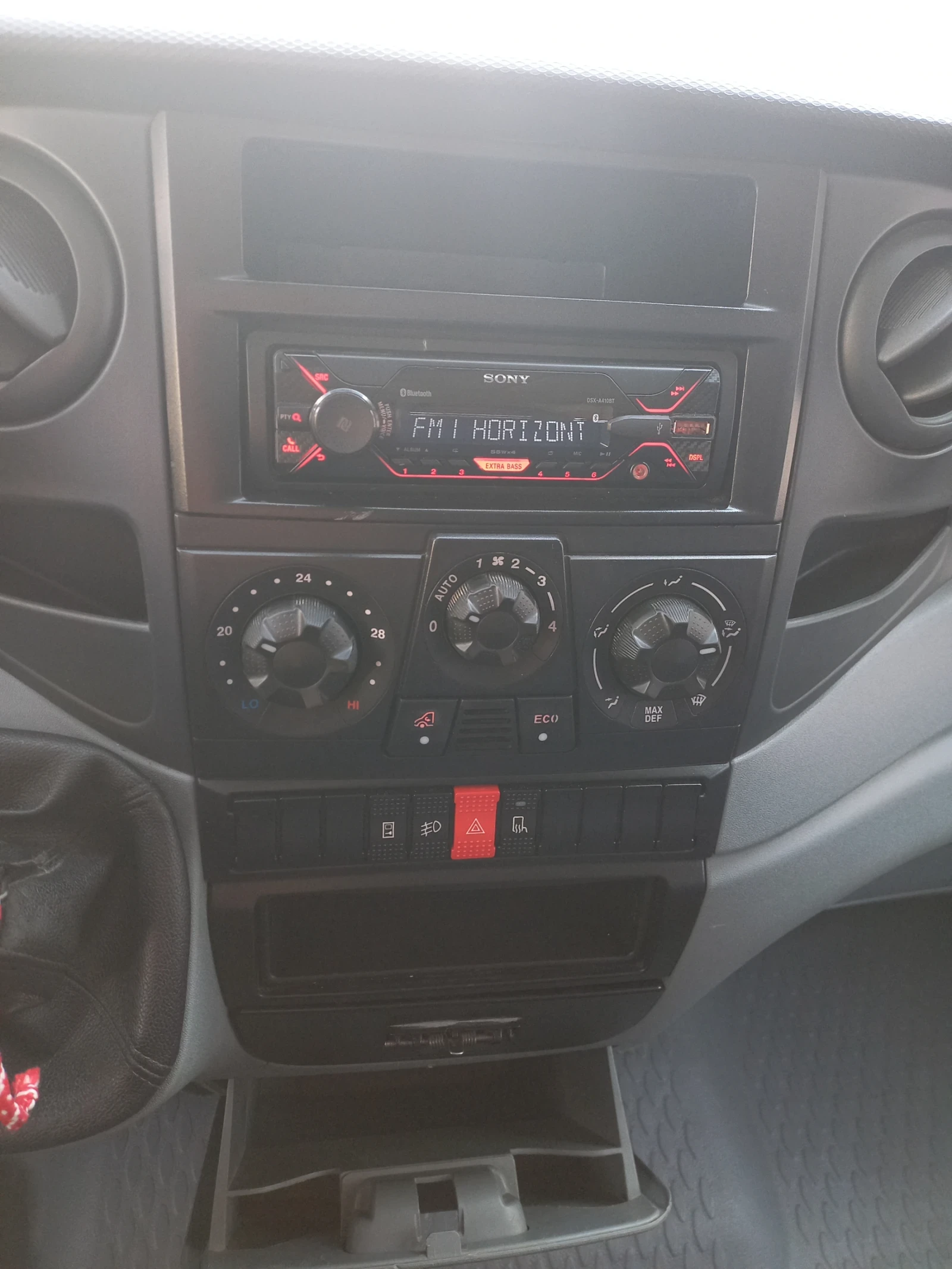 Iveco Daily 35C14, снимка 12 - Бусове и автобуси - 55088952