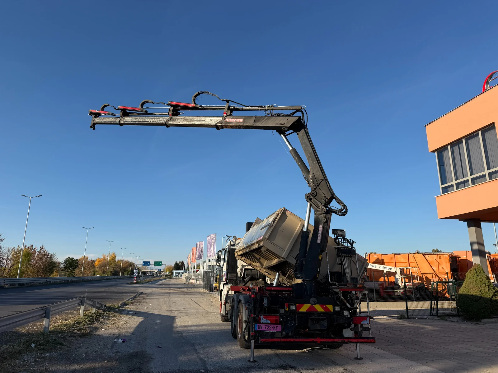 Man Tgs 6х2-Кран, Самосвал, Нов внос, , , , снимка 13 - Камиони - 56300378