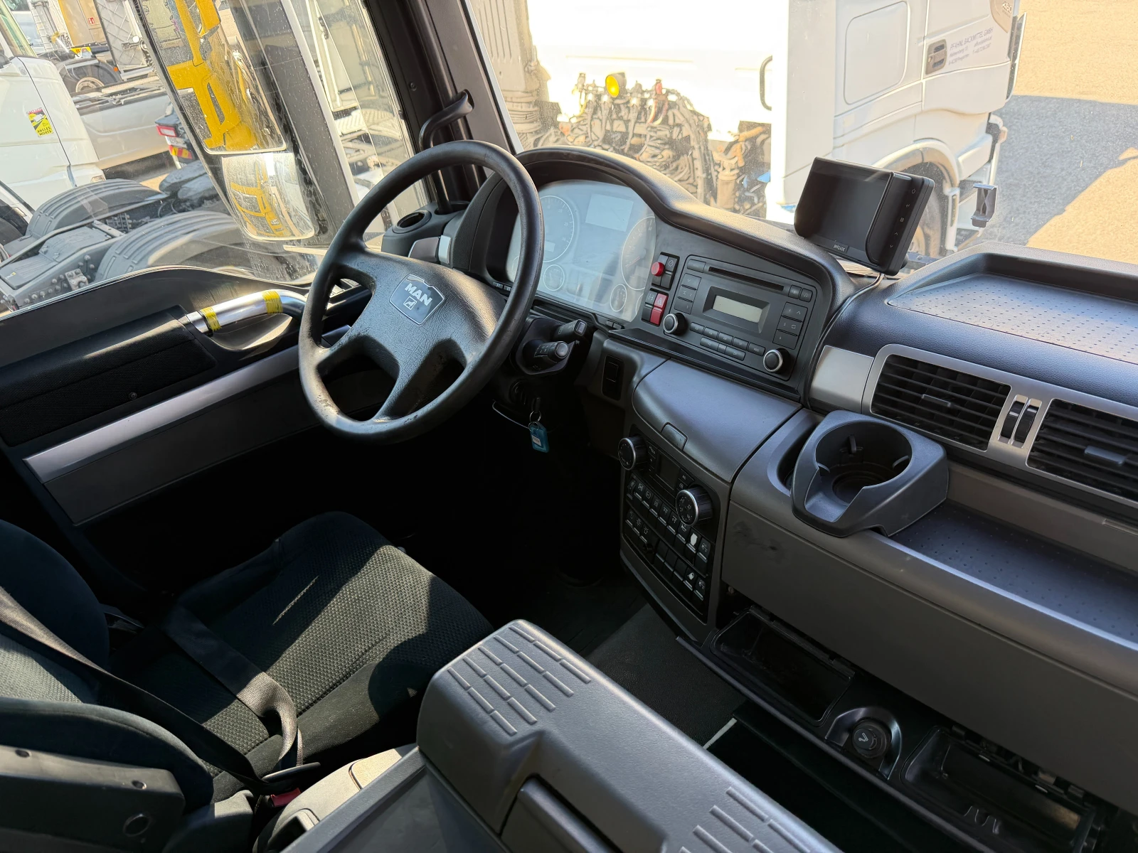 Man Tgs 6х2-Кран, Самосвал, Нов внос, , , , снимка 16 - Камиони - 56300378
