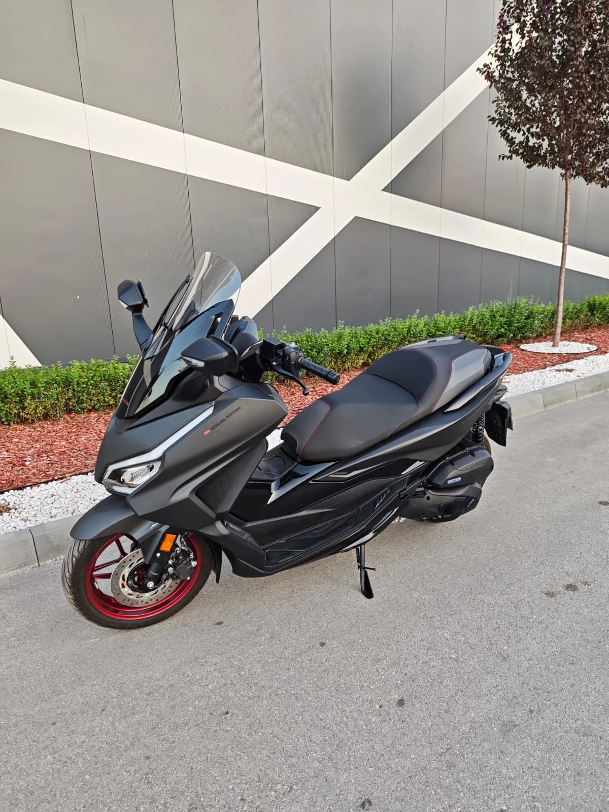 Honda Forza 125 Special Edition - 615km, снимка 2 - Мотоциклети и мототехника - 53801893