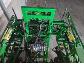 Самоходна пръскачка Друга марка John Deere R4040i лизинг с 20%, снимка 15