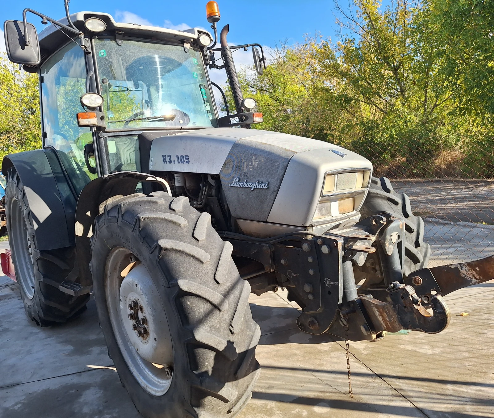 Трактор Lamborghini R3.105 - изображение 3